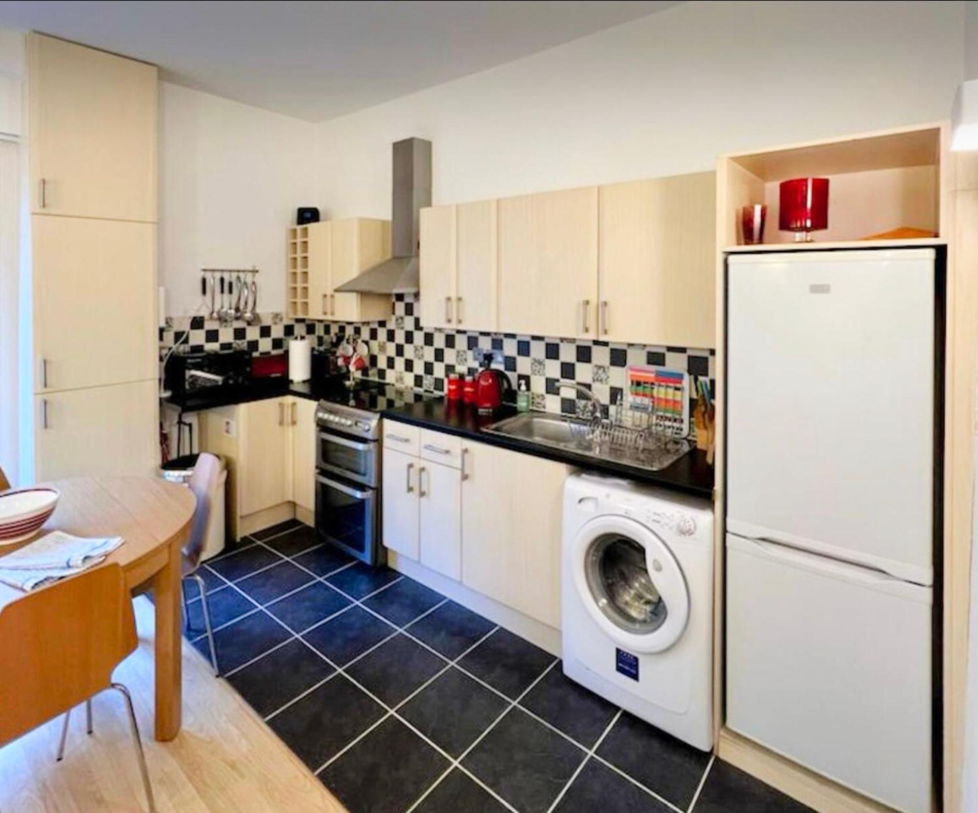 Superb In Willesden Green, 10mins To Londra