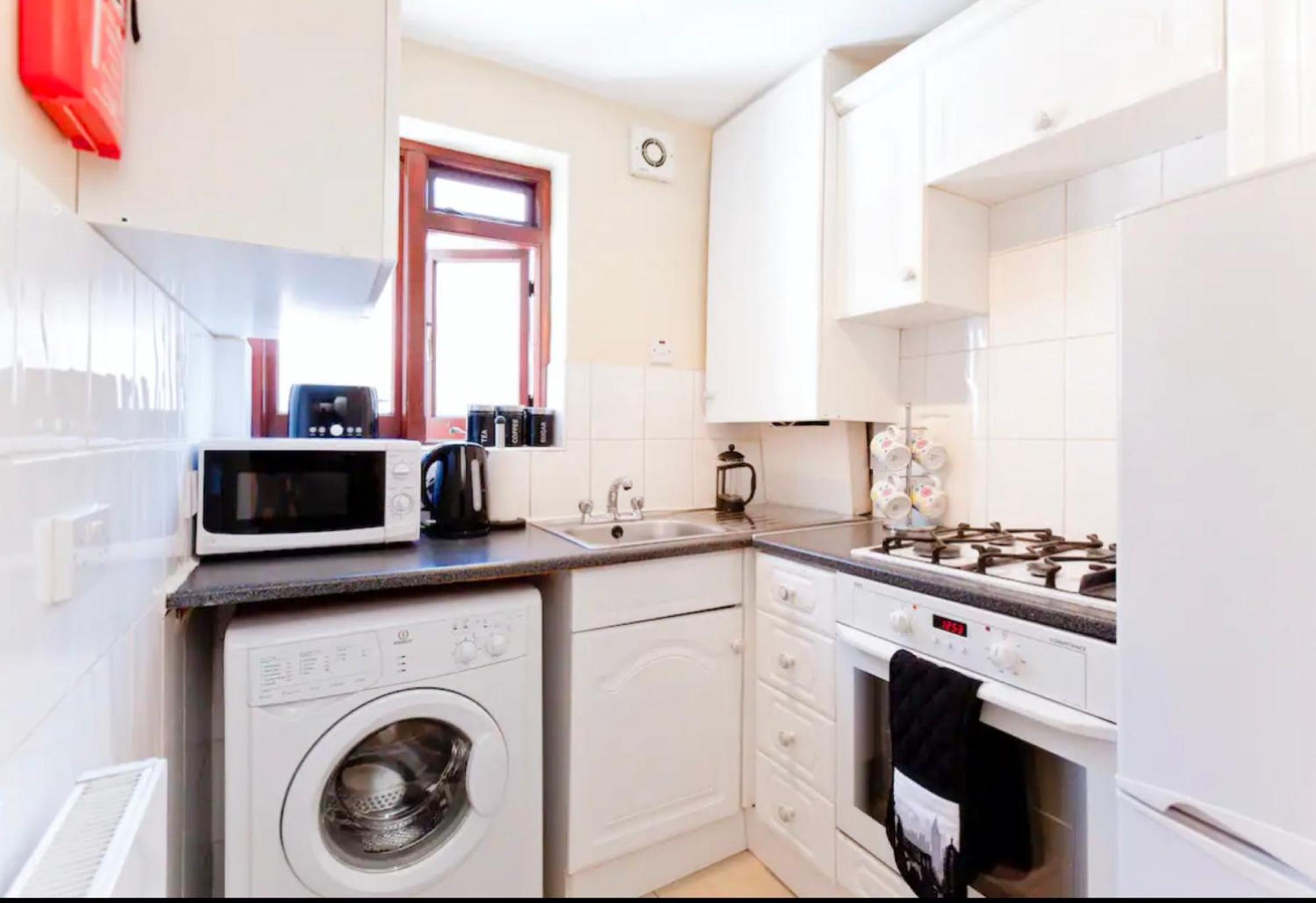 Appartamento Superb In Willesden Green, 10mins To Londra