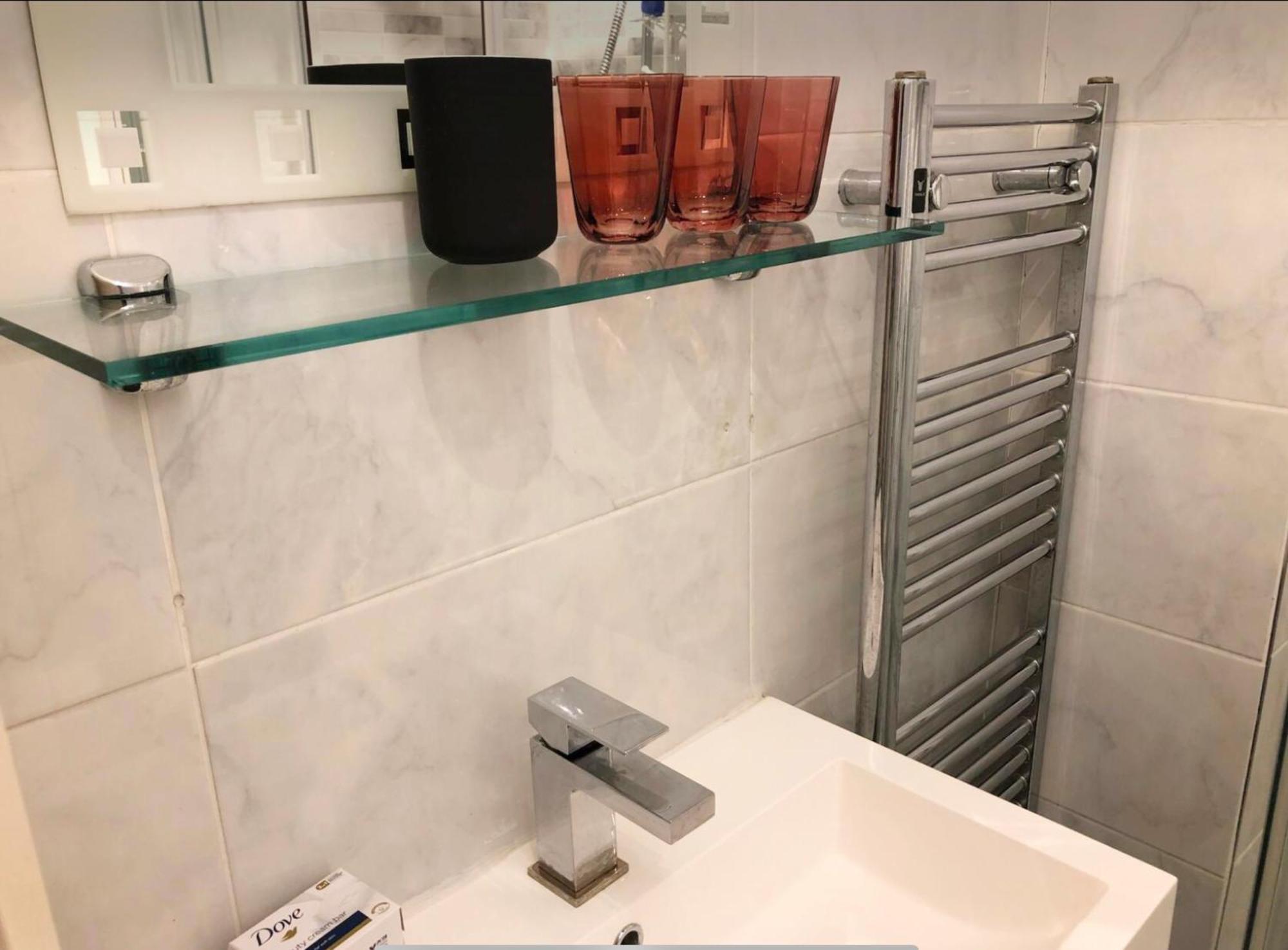 Superb In Willesden Green, 10mins To Apartment *