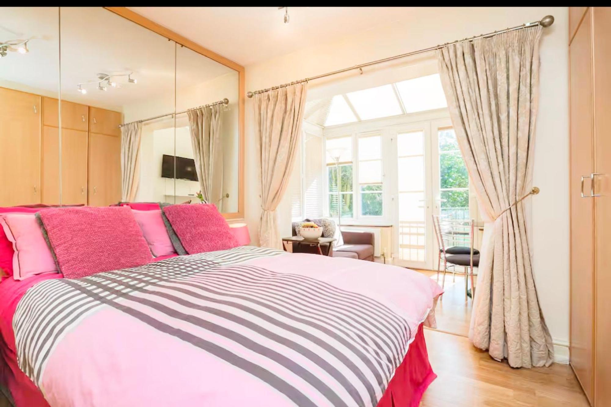 Superb In Willesden Green, 10mins To *